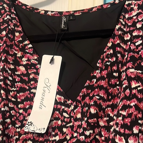 Elegant Red and Black Floral Women's Maxi Dress with Slit - Picture 5 of 10